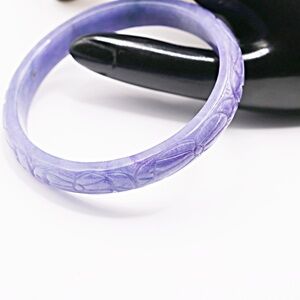 Chinese Carved Jade Jadeite Bangle Bracelet